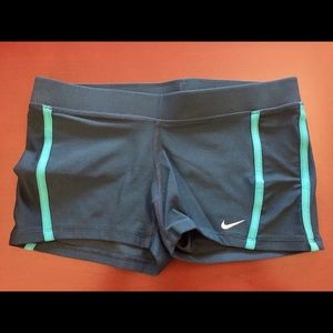 Women’s Nike Dri Fit Shorts Size S